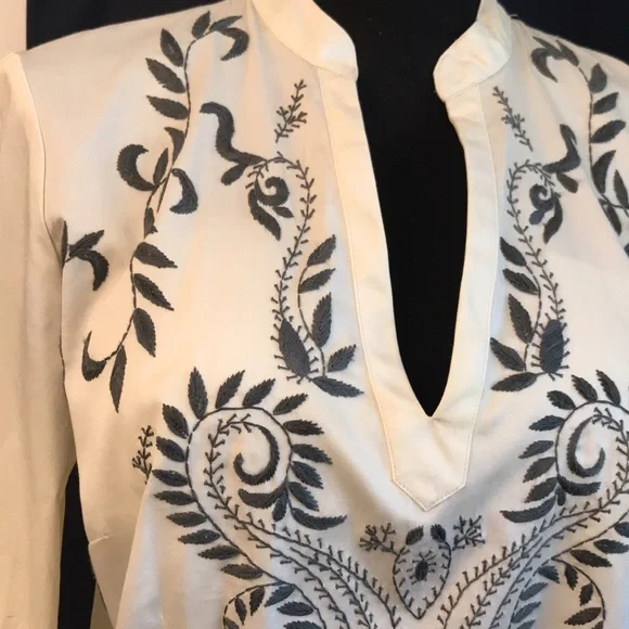 Robert Graham Large Beige & Grey
